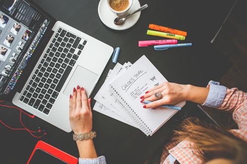 找广州网站设计公司选至隆科技 服务优势更多